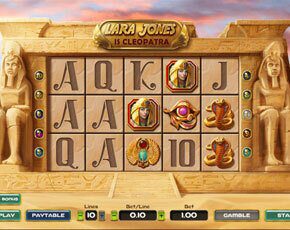 Lara Jones is Cleopatra online gokkast