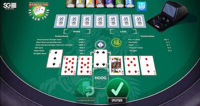 Pai Gow Poker de kaarten worden gedeeld