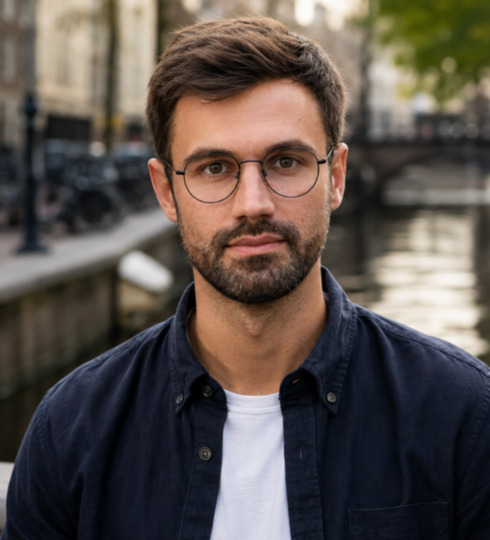 Chris van Landen - Auteur NOC